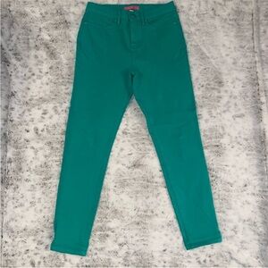 Lilly Pulitzer - South Ocean
Skinny Jean